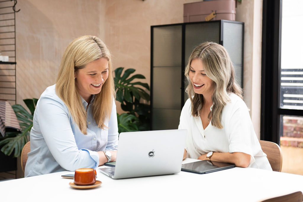 IN HOUSE SOCIAL MEDIA TRAINING