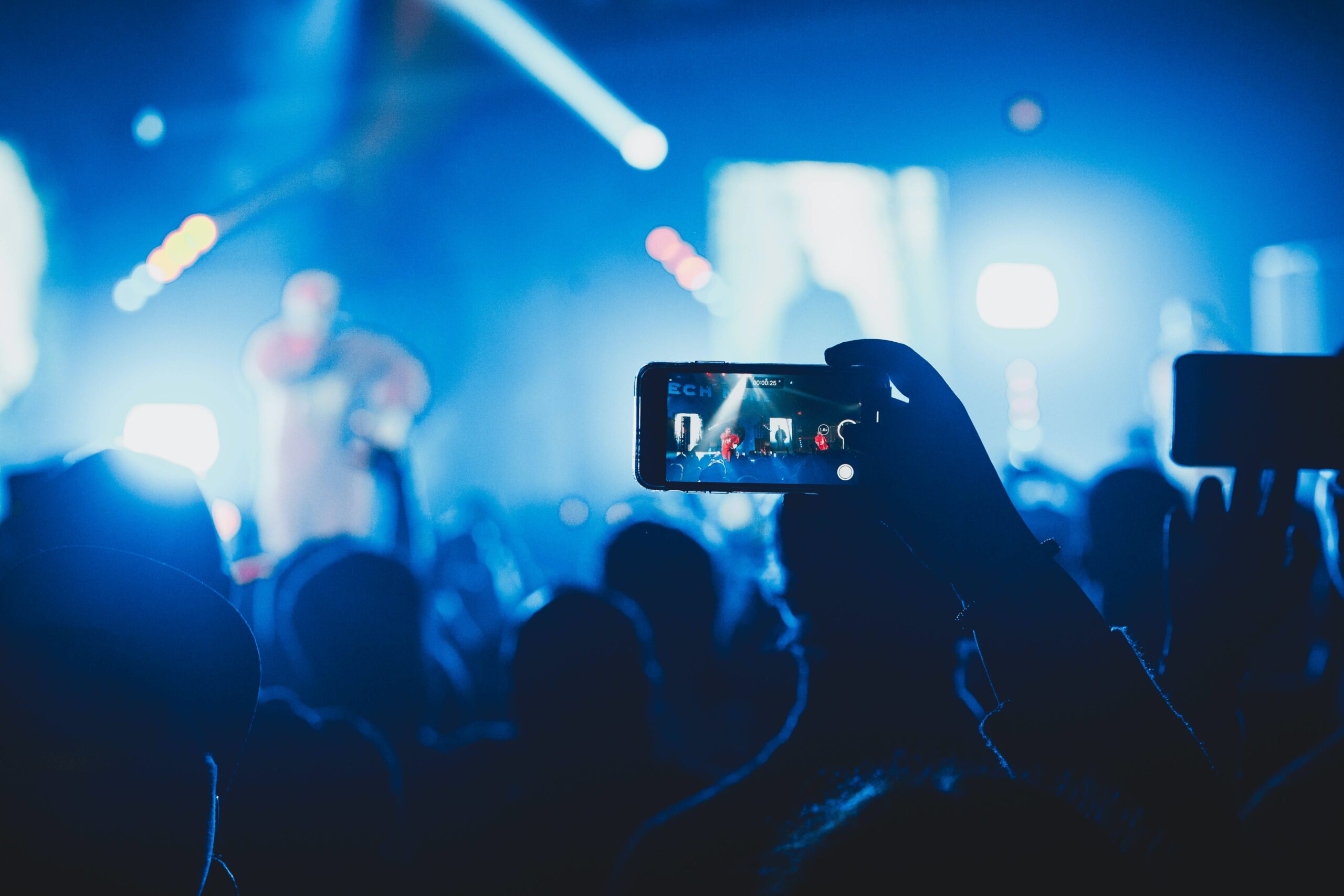 Live Streaming: Where, When, and Why